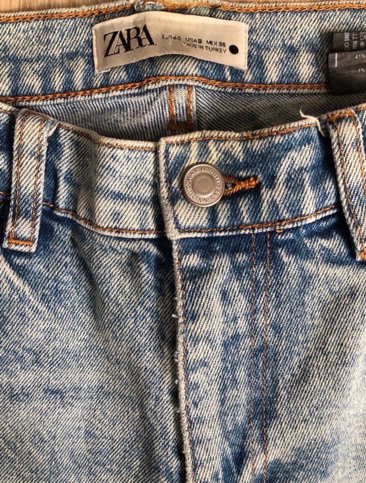 Zara Yıkamalı Açık Mavi Denim Jean — görsel 2/4