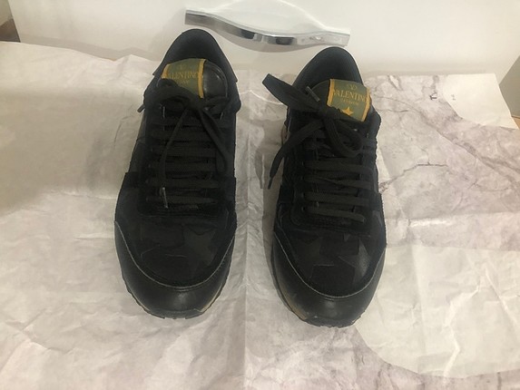 Siyah sneakers