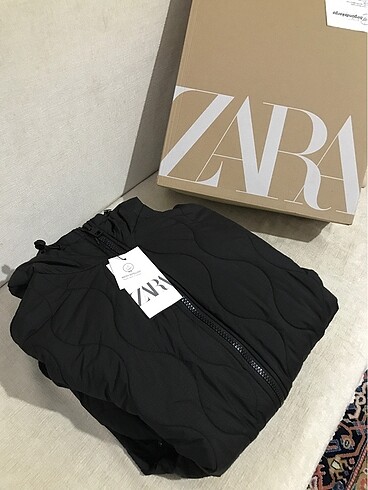 Zara şişme mont - Görsel 6