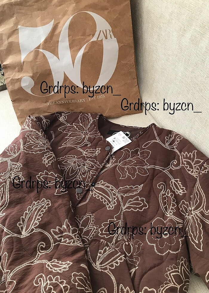 Zara KAUÇUK NAKIŞLI ŞİŞME MONT - Görsel 5