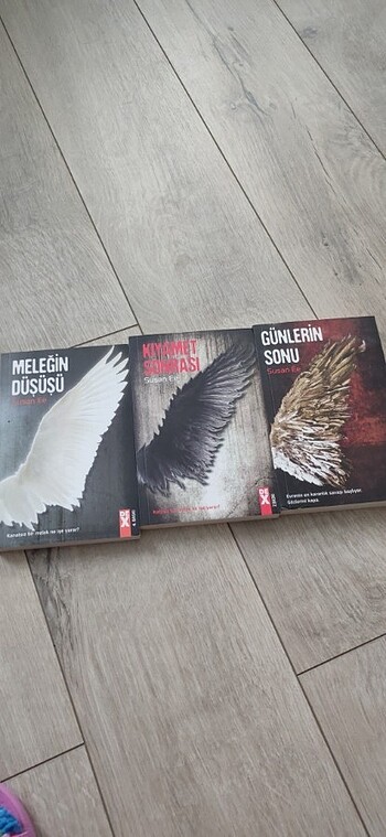 Meleğin Düşüşü Kıyamet Sonrası Günlerin Sonu Susan Ee