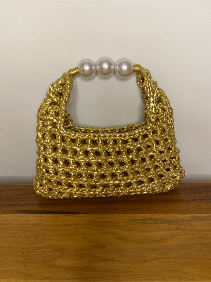 İnci Detaylı Altın Rengi Örgü Kadın Çanta - Görsel 3