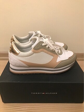 Tommy Hilfiger ayakkabı