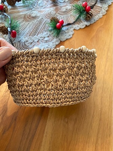 Zara Home Boncuklu hasır sepet