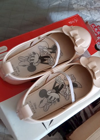 Pudra Parlak Minnie Mouse Kız Babet - Görsel 5