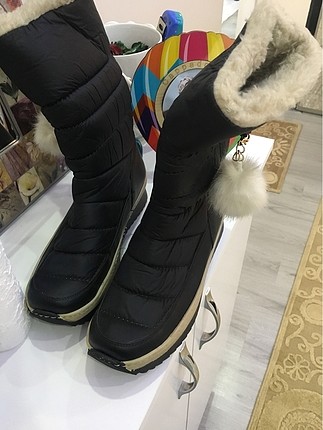 Diğer Siyah kar çizmesi