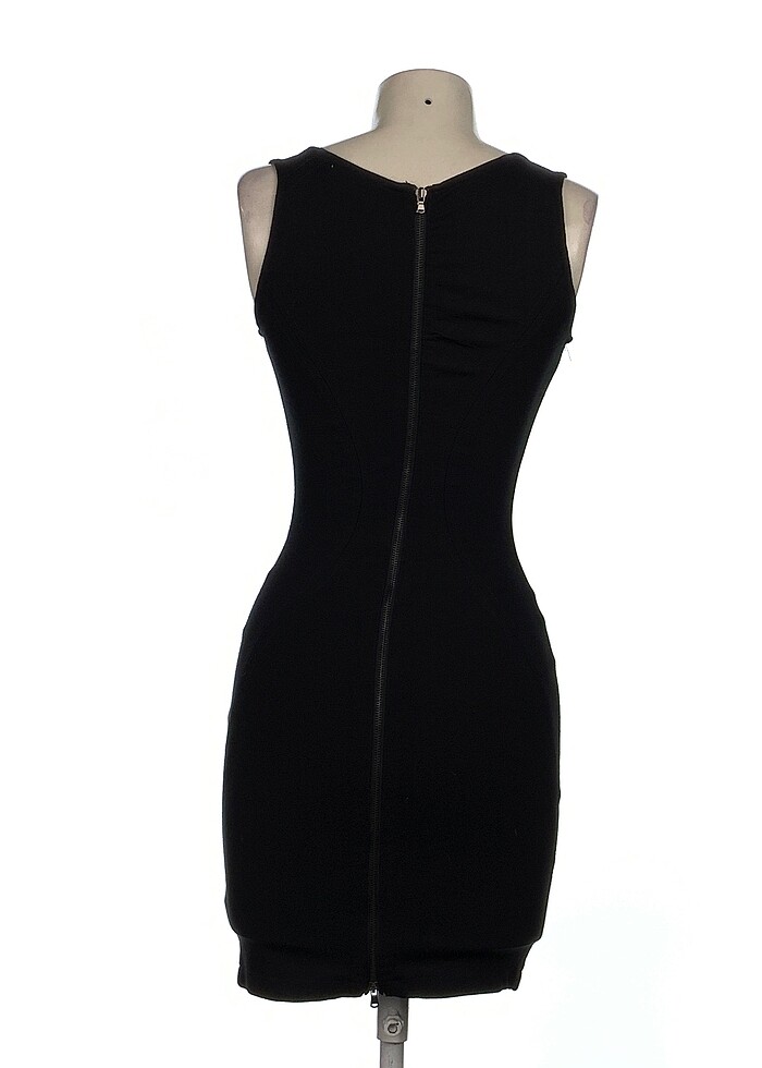 Bershka Kısa Elbise %70 İndirimli. - Görsel 3