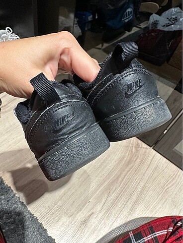 26 Beden siyah Renk Nike spor ayakkabı