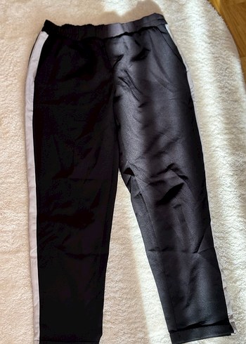 Kadın Siyah Kemerli Kumaş Pantolon - Görsel 3