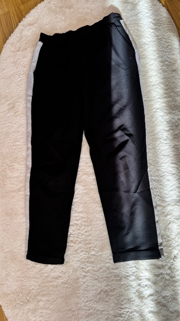 Kadın Siyah Kemerli Kumaş Pantolon - Görsel 2