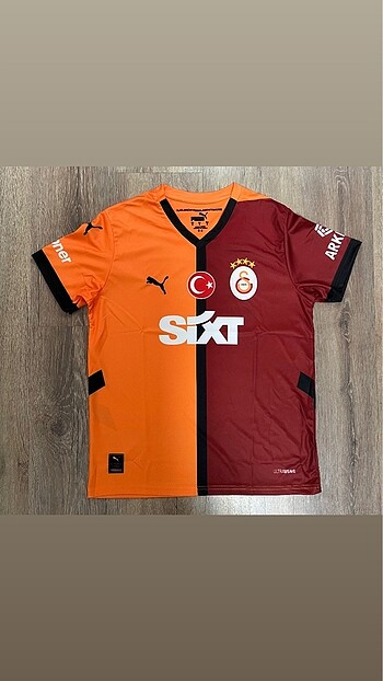 Galatasaray Yeni Sezon Parçalı Forma