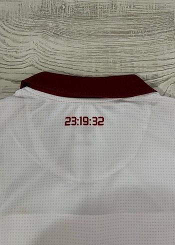 Galatasaray galatasaray beyaz yeni sezon yakalı forma