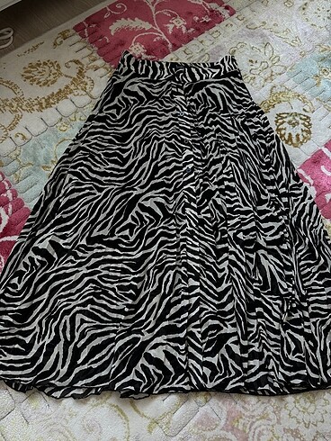 Bershka zebra etek