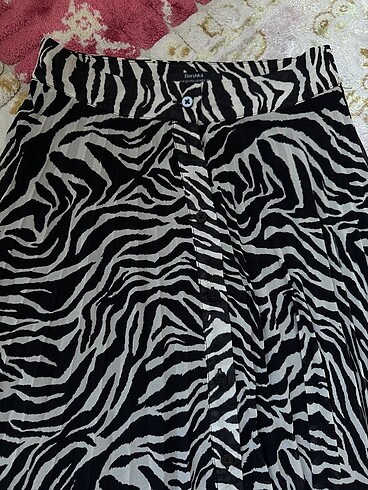 xs Beden Bershka zebra etek
