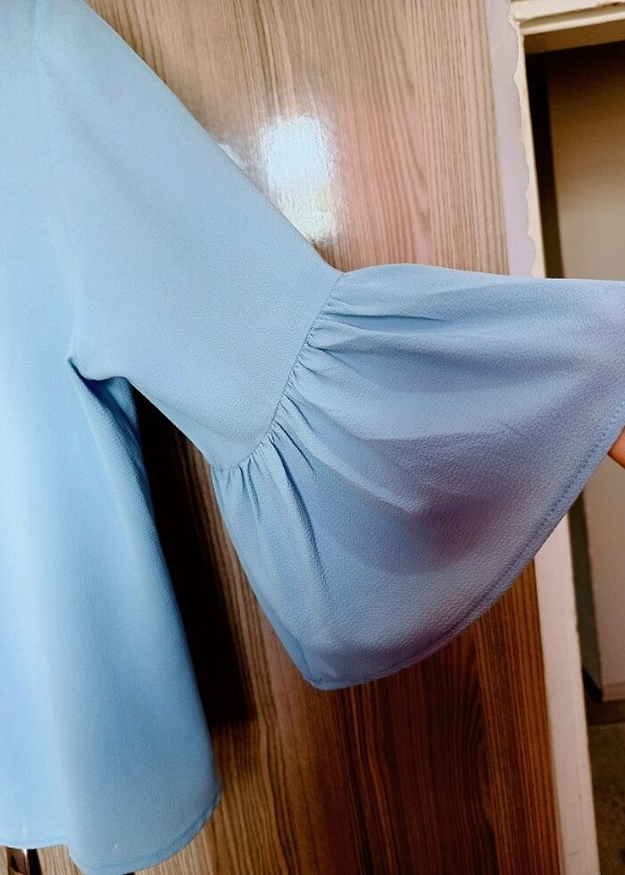 V yaka Bluz - Görsel 3