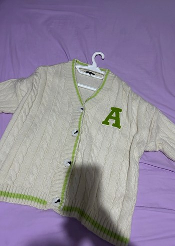 Beyaz Nakışlı V Yaka Triko Hırka - Görsel 3