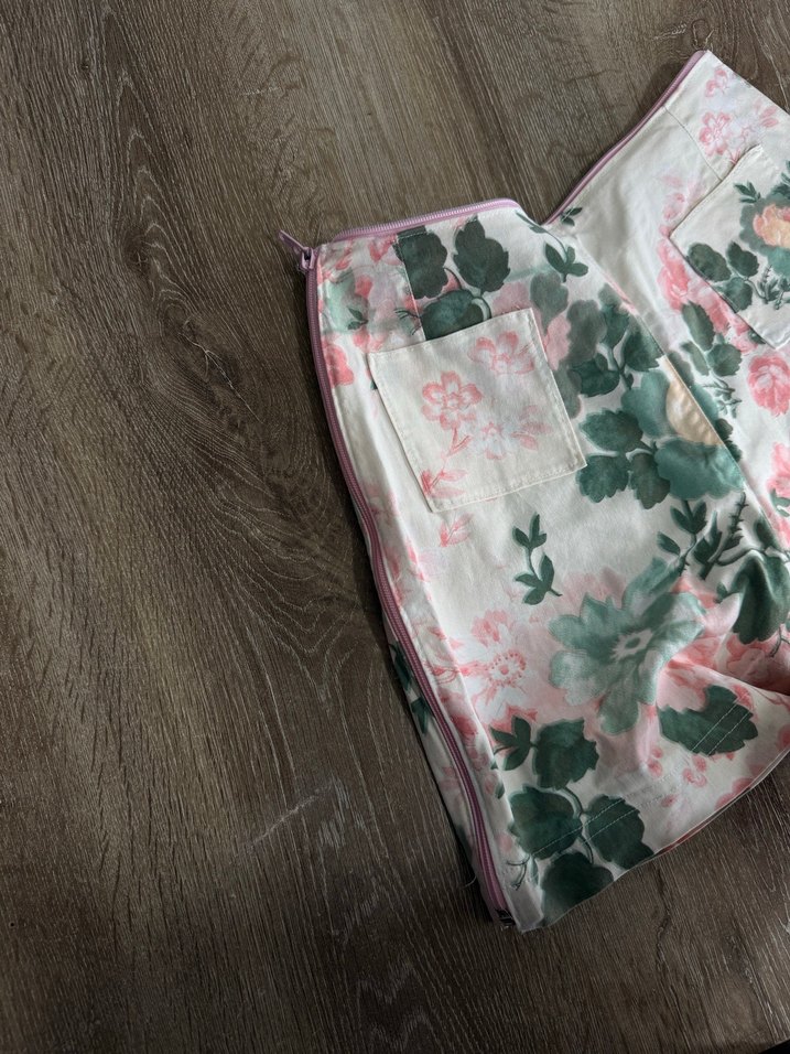 Çiçekli Şort Etek Yandan Açılabilir - Görsel 2