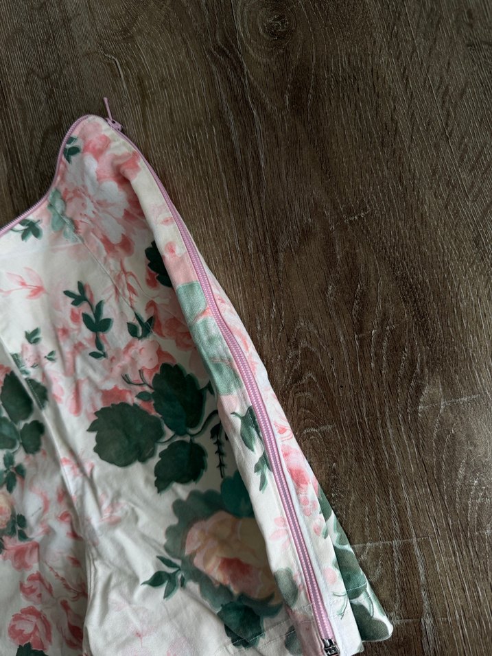 Çiçekli Şort Etek Yandan Açılabilir - Görsel 4