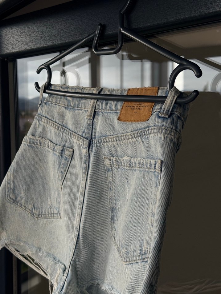 Buz mavisi Mini Denim Şort - Görsel 4