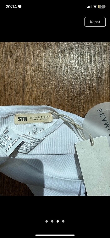 s Beden Stradivarius etiketli bralet