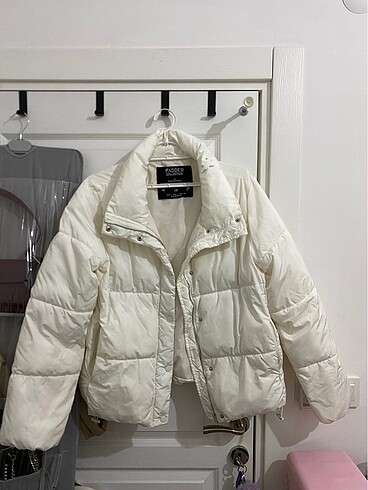 Stradivarius Beyaz Mont