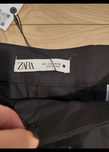 Zara Siyah Mini Kumaş Kadın şort füme rengi
