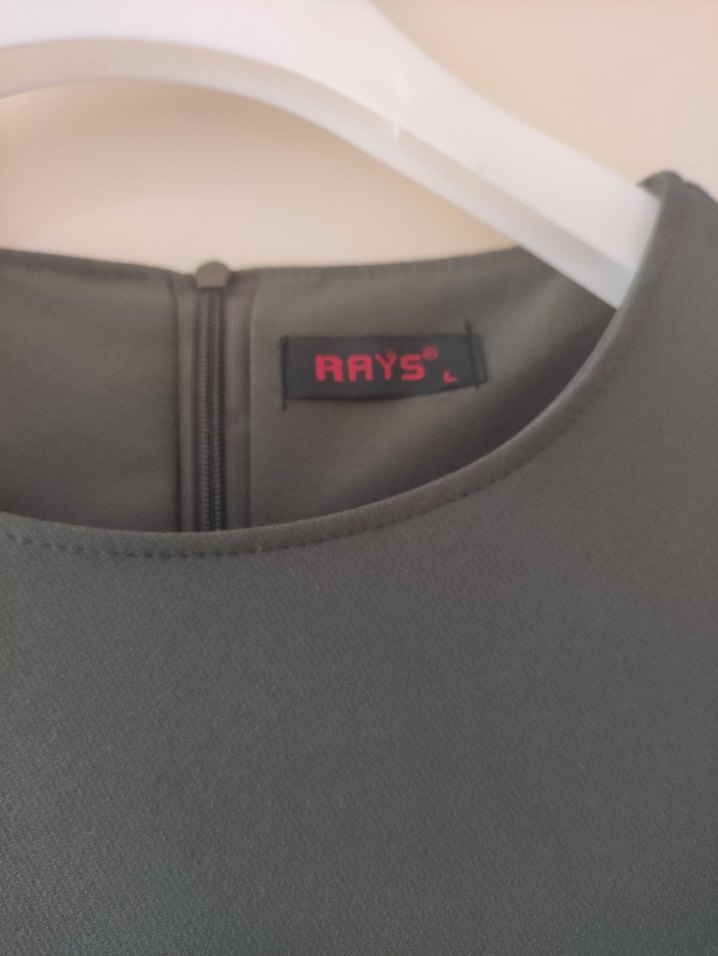 Kısa Kollu Gri Piliseli Midi Elbise - Görsel 2