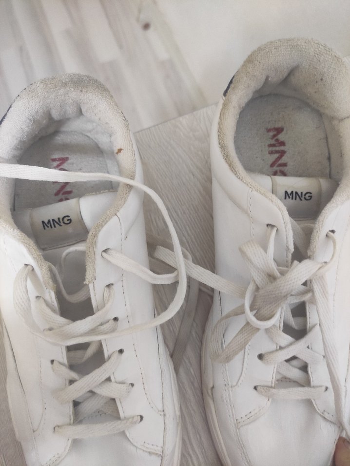 Beyaz Minimalist Bağcıklı Kadın Spor Ayakkabı - Görsel 2