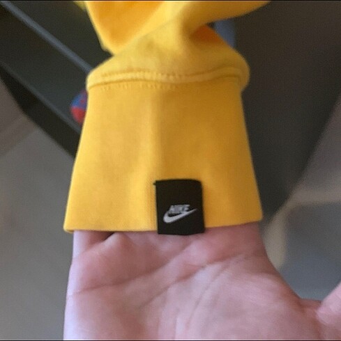 l Beden sarı Renk Nike Sweatshirt