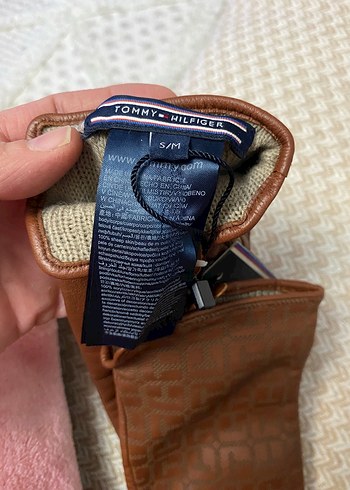 Kahverengi Deri Kadın Eldivenleri - Görsel 4