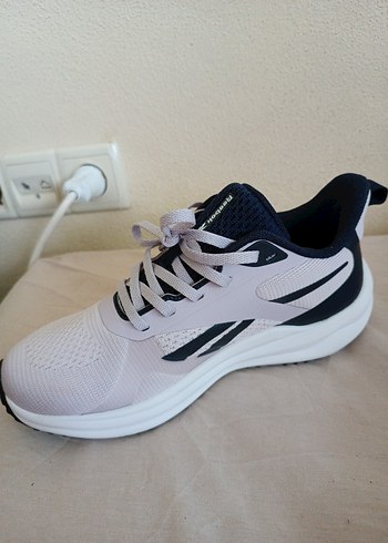 38 Beden beyaz Renk Reebok Spor Ayakkabı