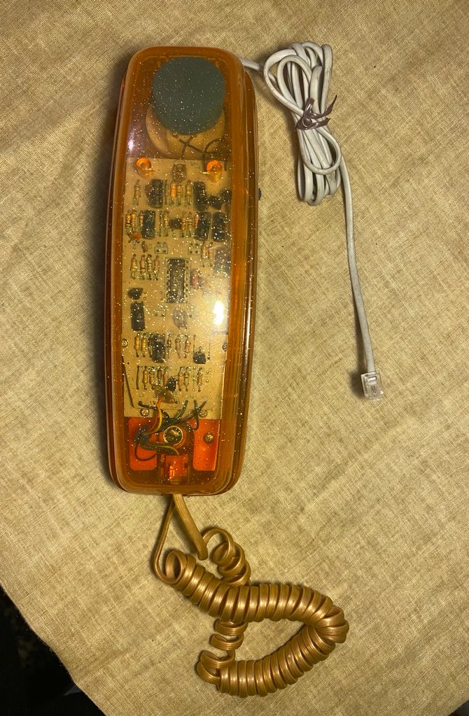 Nostaljik şeffaf telefon - Görsel 2