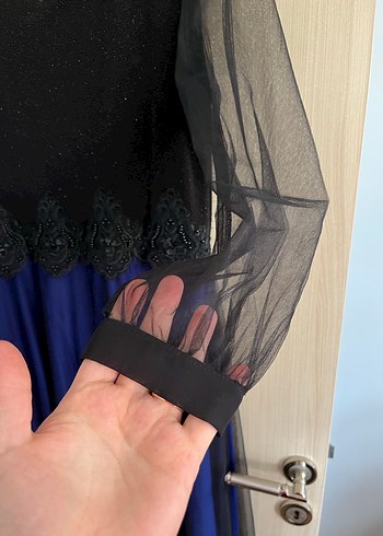 Nakışlı Drapeli Uzun Mavi Siyah Abiye Elbise - Görsel 4