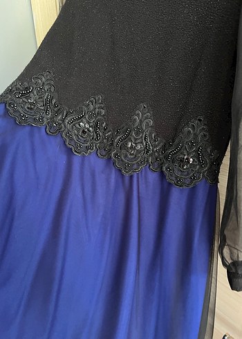 Nakışlı Drapeli Uzun Mavi Siyah Abiye Elbise - Görsel 2