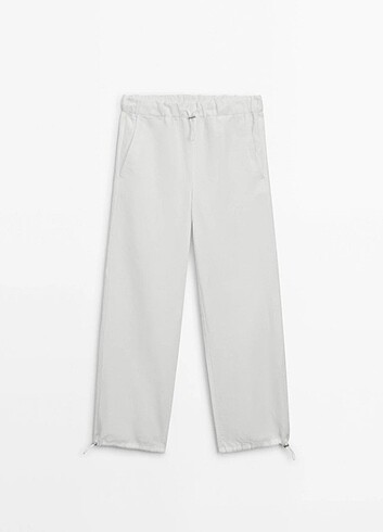 34 Beden beyaz Renk Massimo duti beyaz pantolon