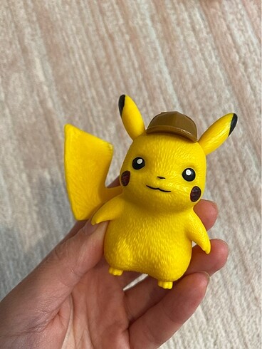 Pikachu oyuncak