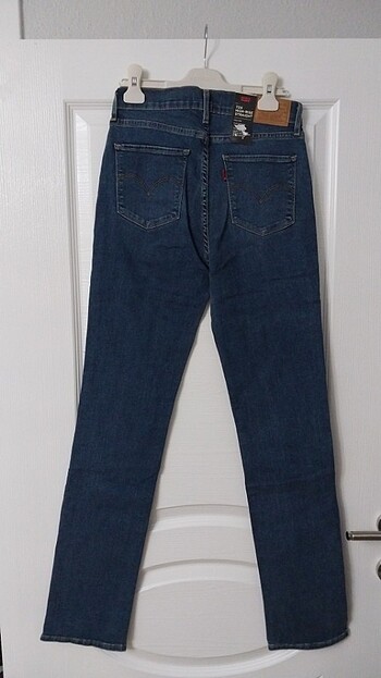 28 Beden mavi Renk Orjinal LEVIS kot pantolon 