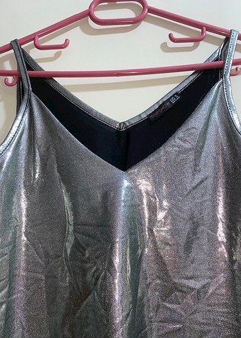 Gri Parlak Askılı Kadın Bluz - Görsel 2