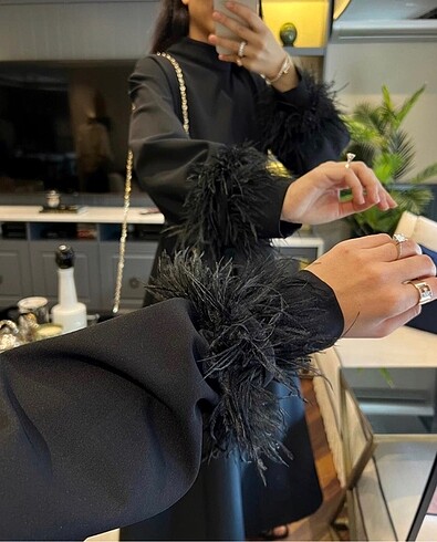 m Beden siyah Renk Lavinia couture siyah tüylü elbise