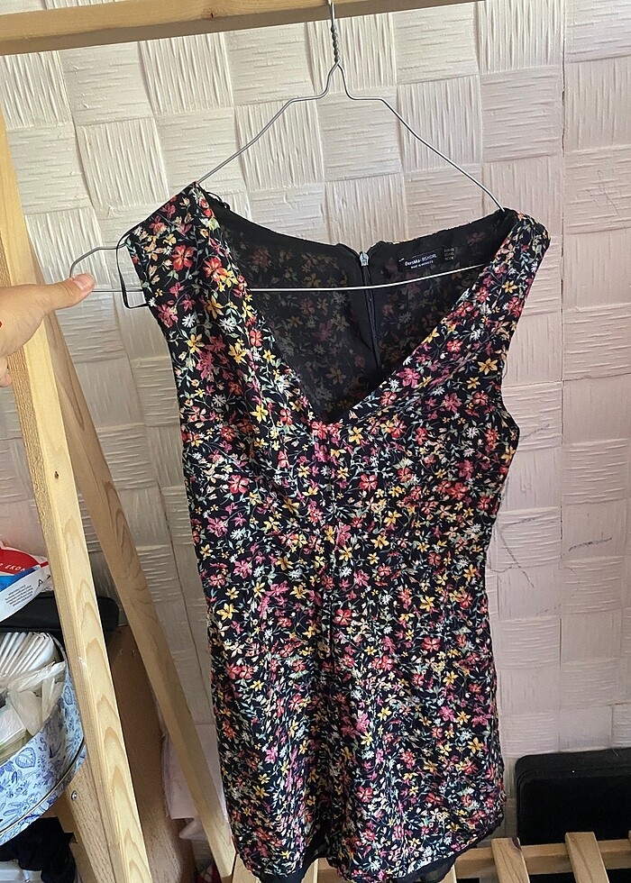 Bershka Çiçekli Tulum - Görsel 2