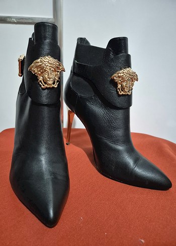 Siyah Deri Stiletto Topuklu Tokalı Kadın Bot - Görsel 8