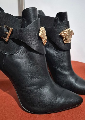 Siyah Deri Stiletto Topuklu Tokalı Kadın Bot - Görsel 2