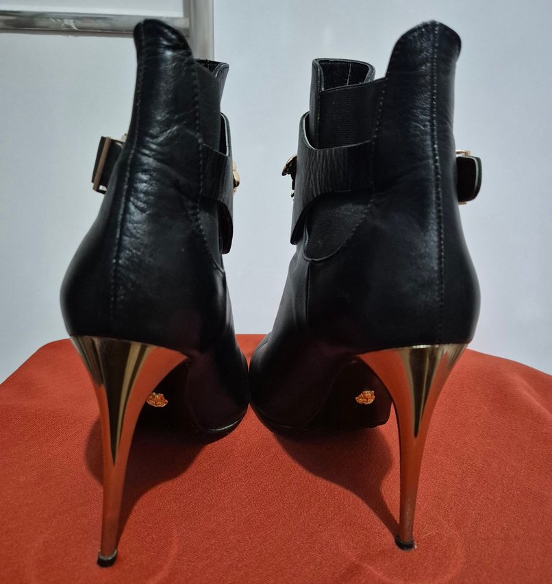 Siyah Deri Stiletto Topuklu Tokalı Kadın Bot - Görsel 3