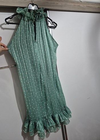 Yeşil puantiyeli Parlak Pileli kısa Bohem Elbise - Görsel 2