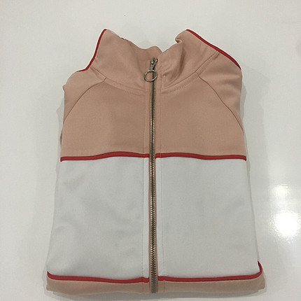 Bershka SPOR HIRKA