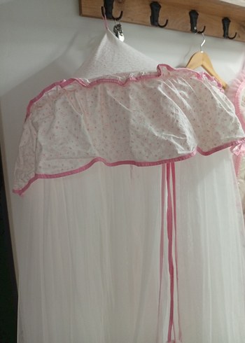 Pembe Nakışlı Bebek Odası Duvar Süsü ve Tül Kanopi - Görsel 5