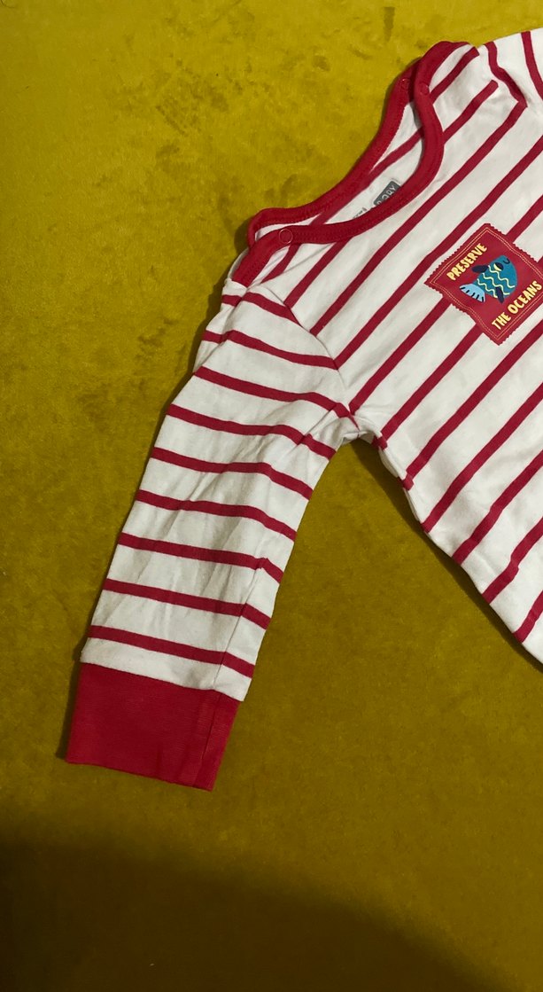 Uzun Kollu Kırmızı Çizgili Bebek Tulum - Görsel 3