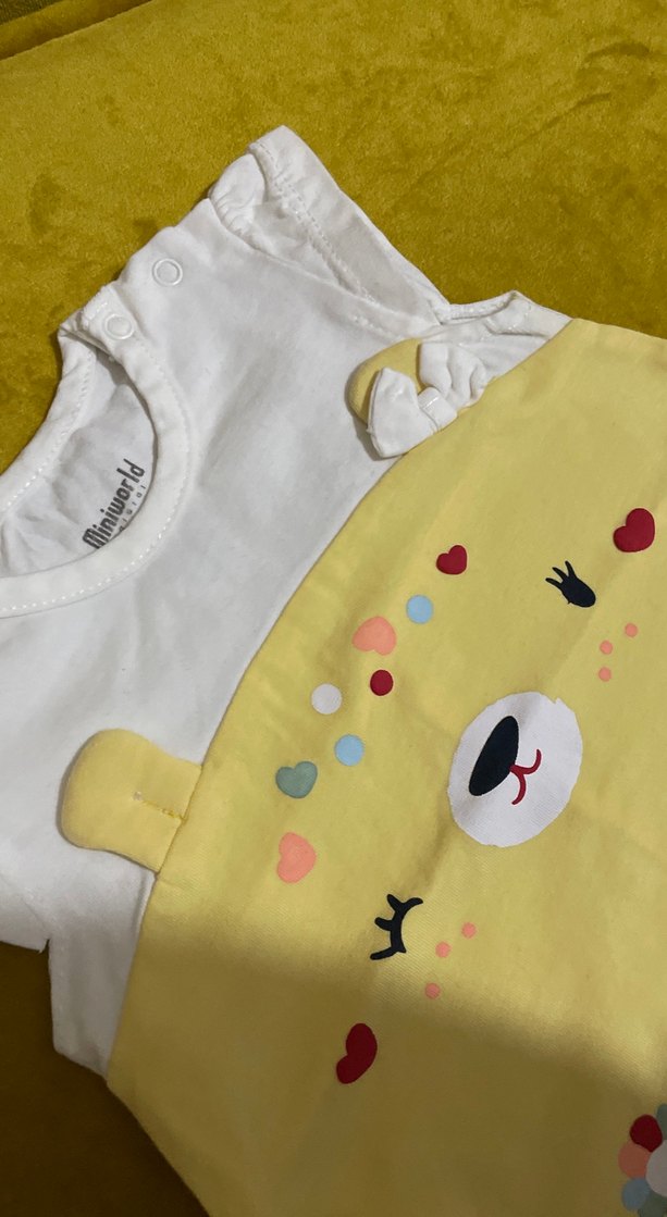 Sarı Desenli Fırfırlı Bebek Tulum - Görsel 4