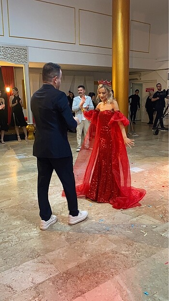 Kırmızı pelerin