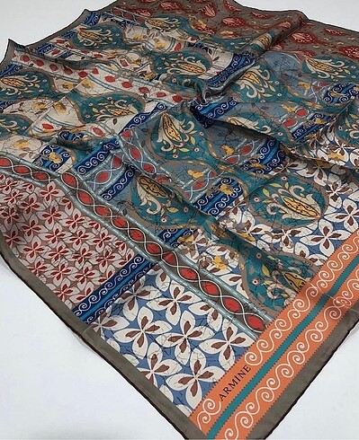 Armine Armine İpek eşarp